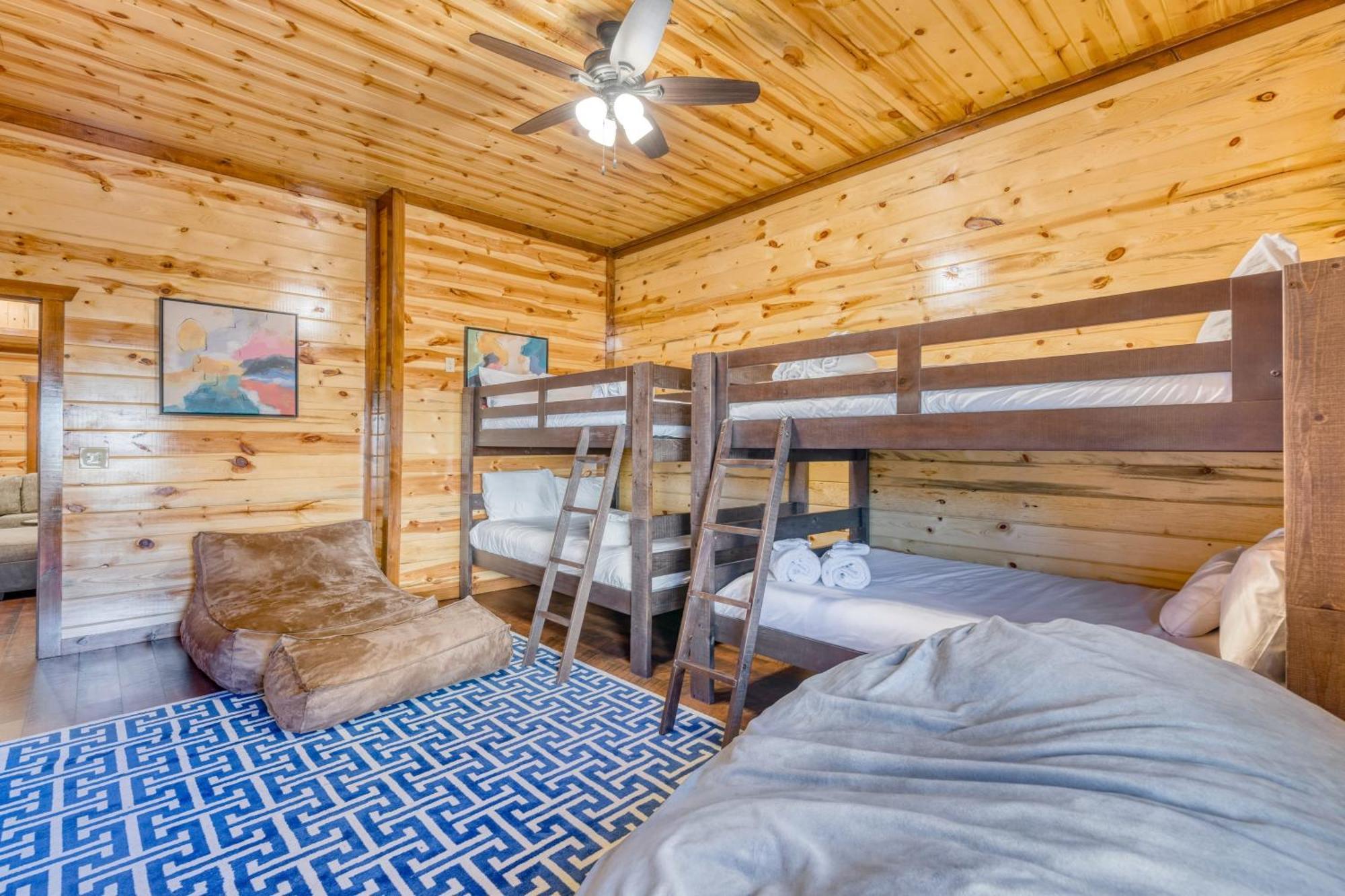 Smokey'S Paradise By Avantstay Sleeps 22 Pool Sevierville Exterior foto